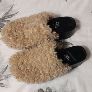 Zara Tan and Black Plush Clogs